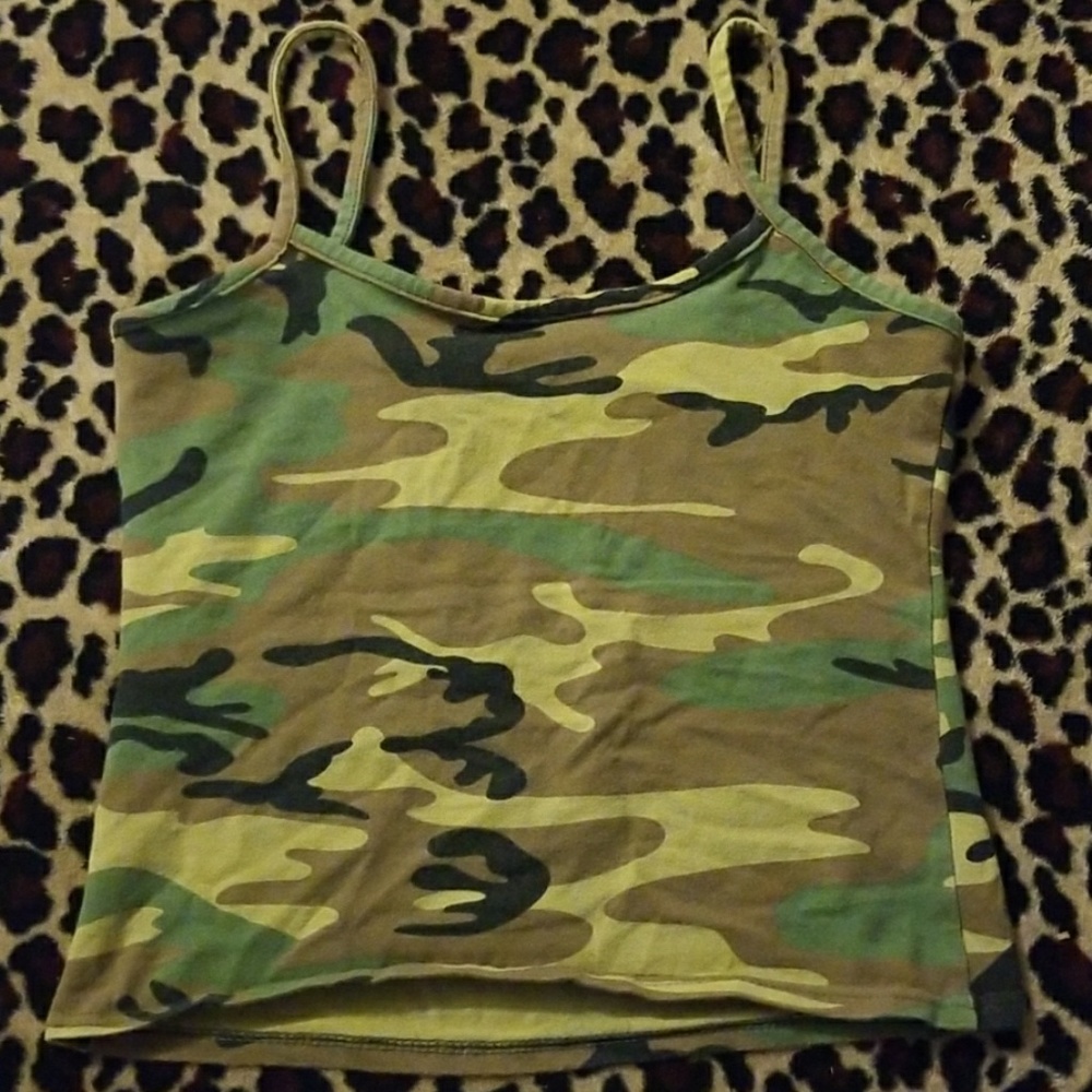 Camo tank/crop top